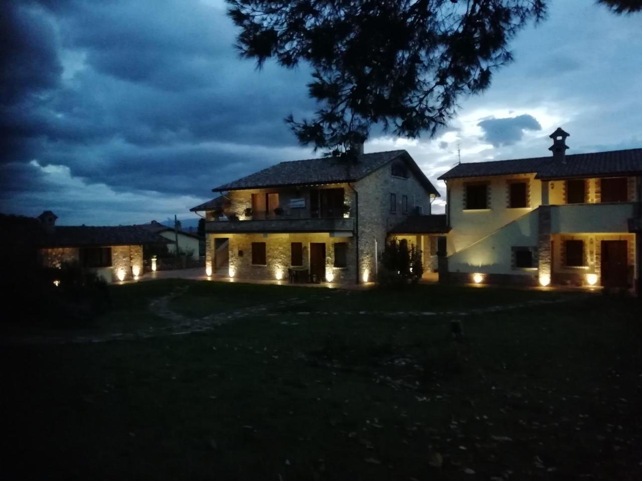 La Sorgente Del Subasio Apartments Assisi Kültér fotó